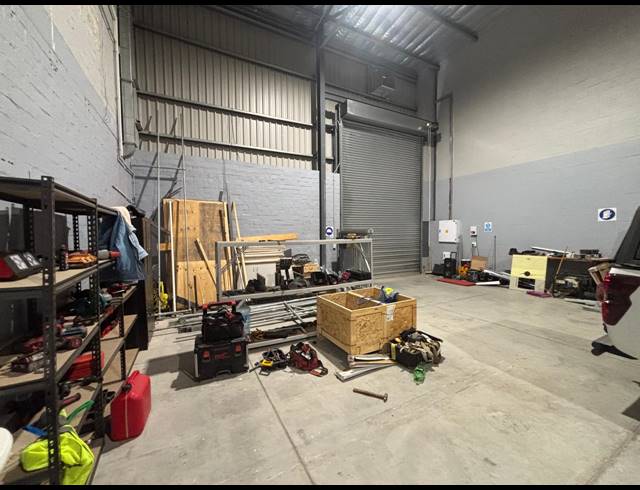 428M² WAREHOUSE TO LET IN KRAAIFONTEIN INDUSTRIA